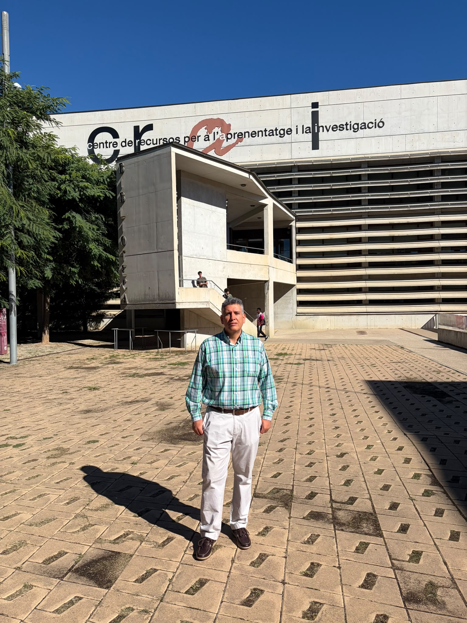 Carlos Buenaño, doctorand de la ESPOCH (Equador), realitza una estada de recerca al grup ARGET de la URV.